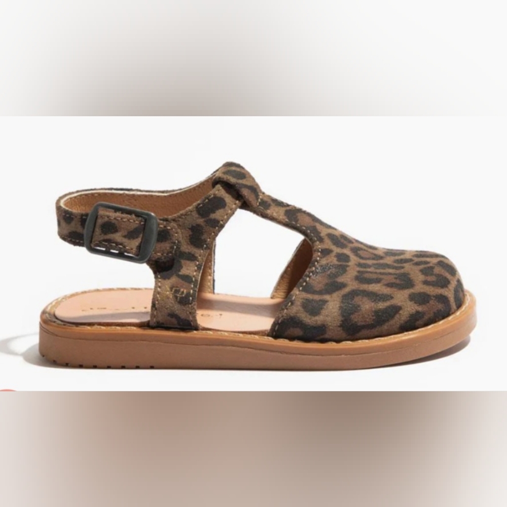 NWOT Freshly Picked Leopard Newport Baby Girl Clog. Size 6